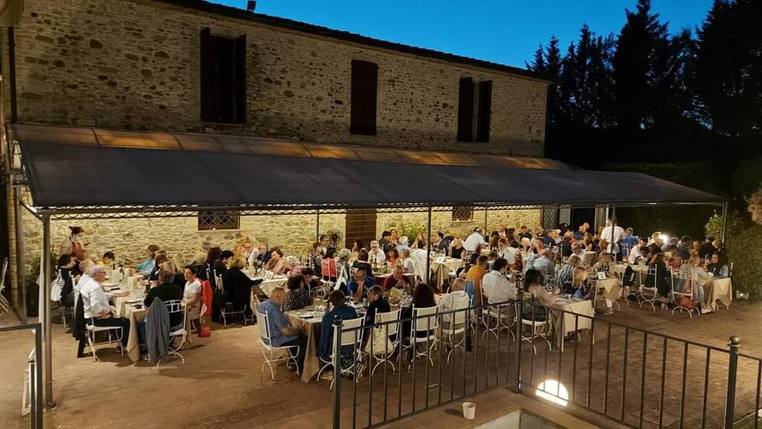 Country Hotel Poggiomanente Umbertide Luaran gambar