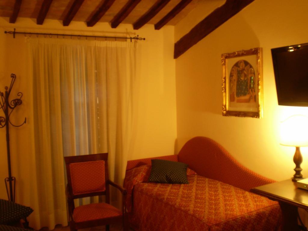 Country Hotel Poggiomanente Umbertide Luaran gambar